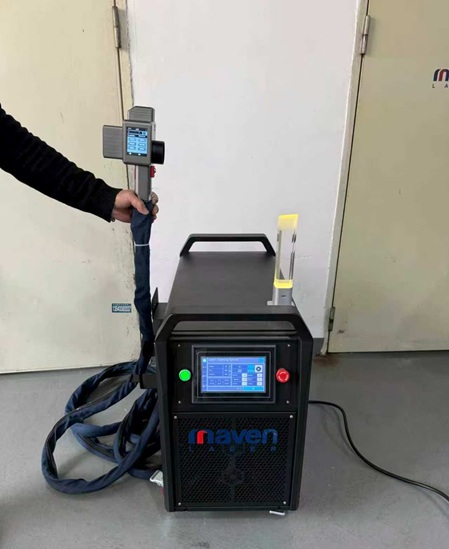 Prova pratica saldatrice laser